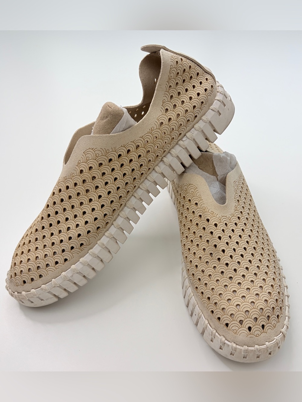 Ilse Jacobsen Tulip 139 Laser-cut slip-on shoes size 39 GUC Latte
